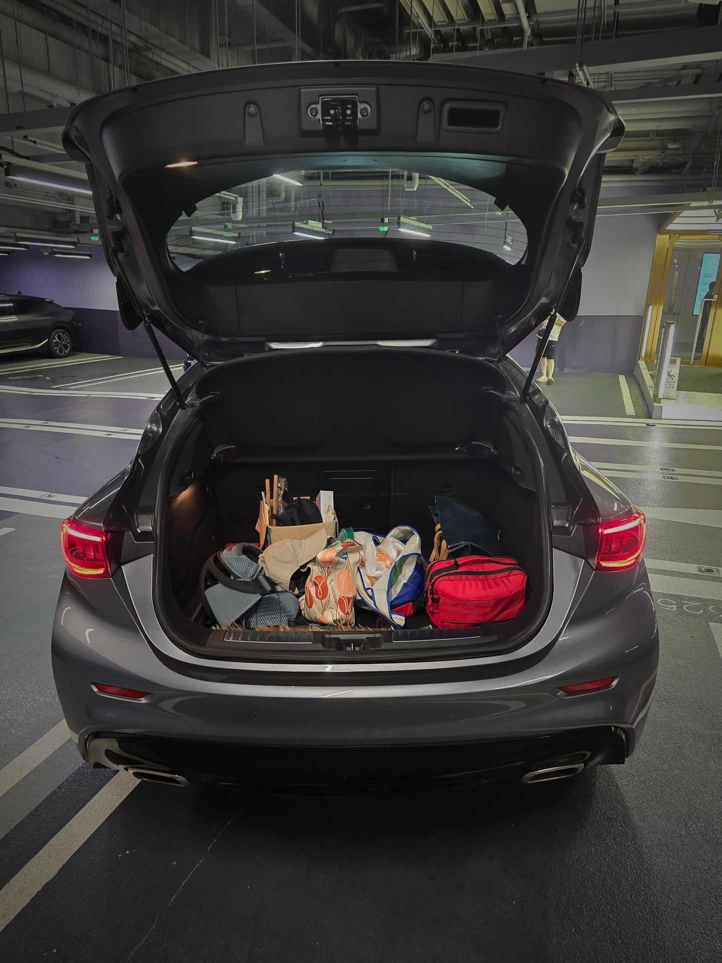 2017 INFINITI QX30 GT 2.0T AT
