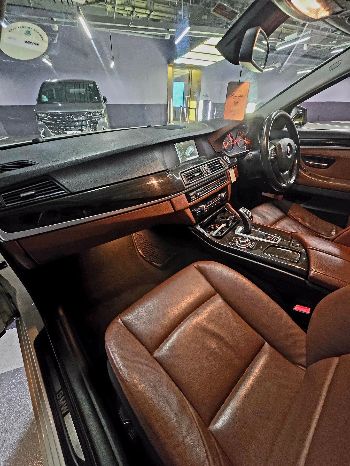 2012 BMW 528iA EFFICIENTDYNAMICS 2.0T AT