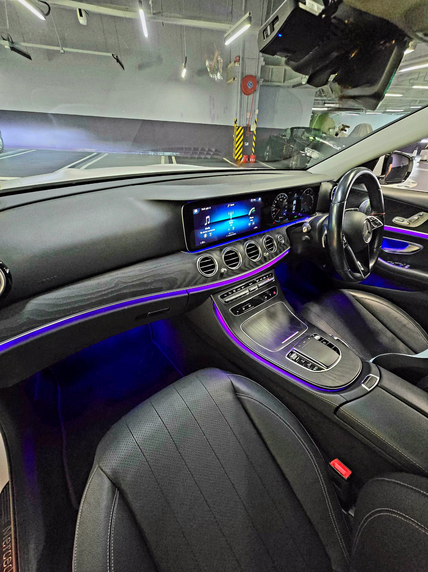 2020 M. BENZ E200 AMG FL 2.0T AT