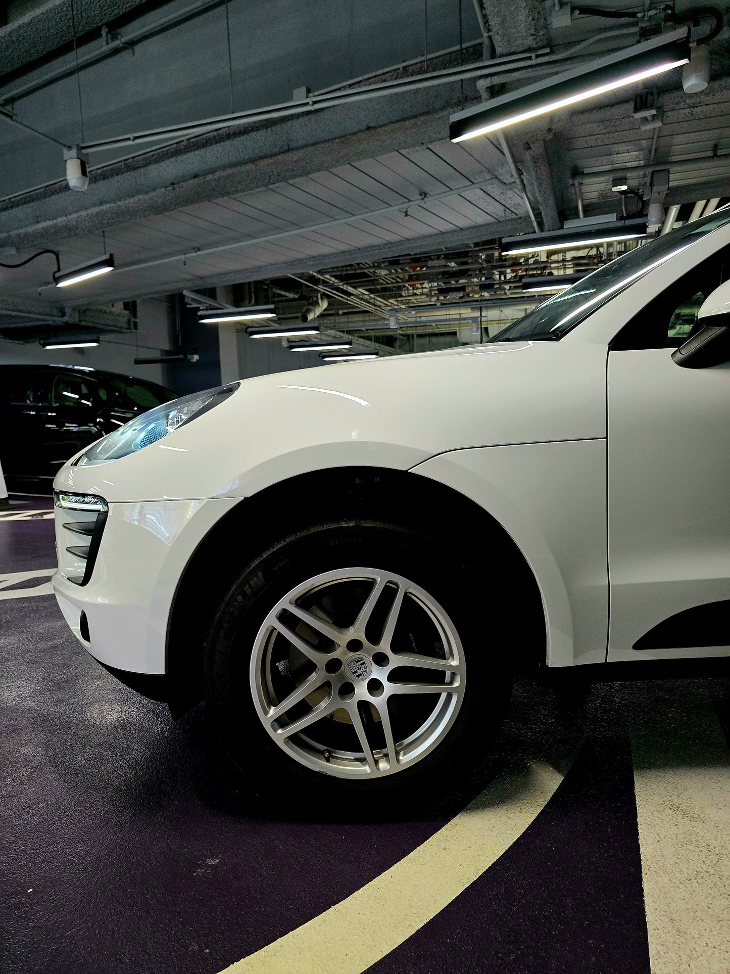 2015 PORSCHE MACAN 2.0T AT