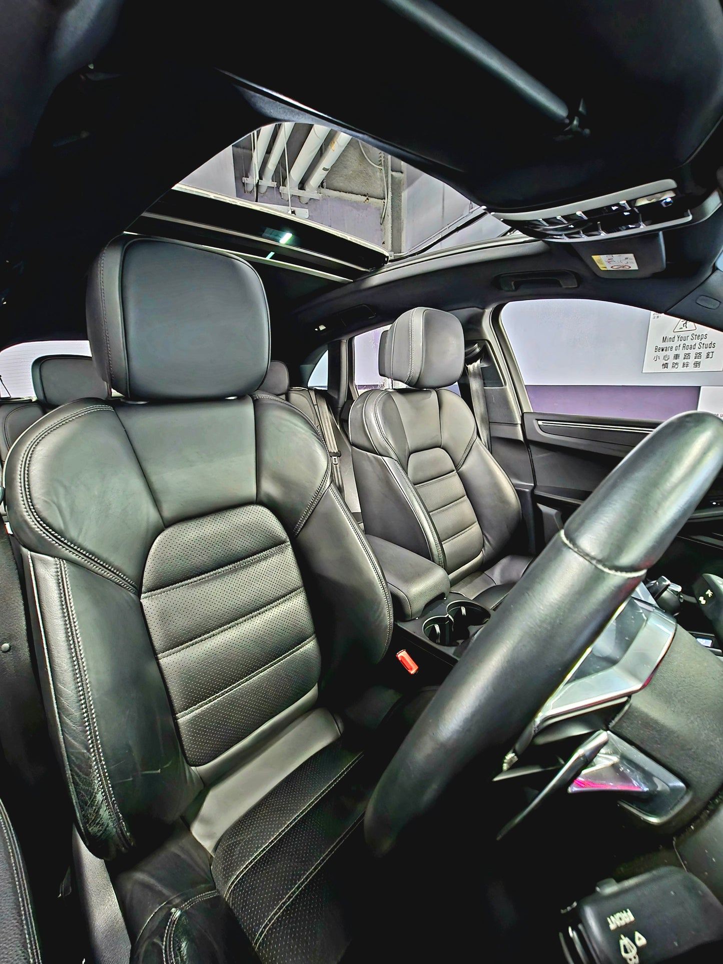 2015 PORSCHE MACAN 2.0T AT