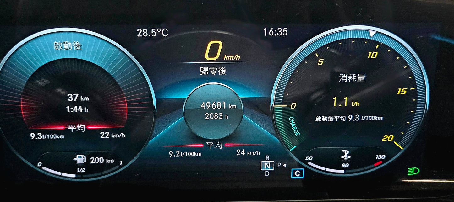 2021 MERCEDES-BENZ GLA200 1.4T AT