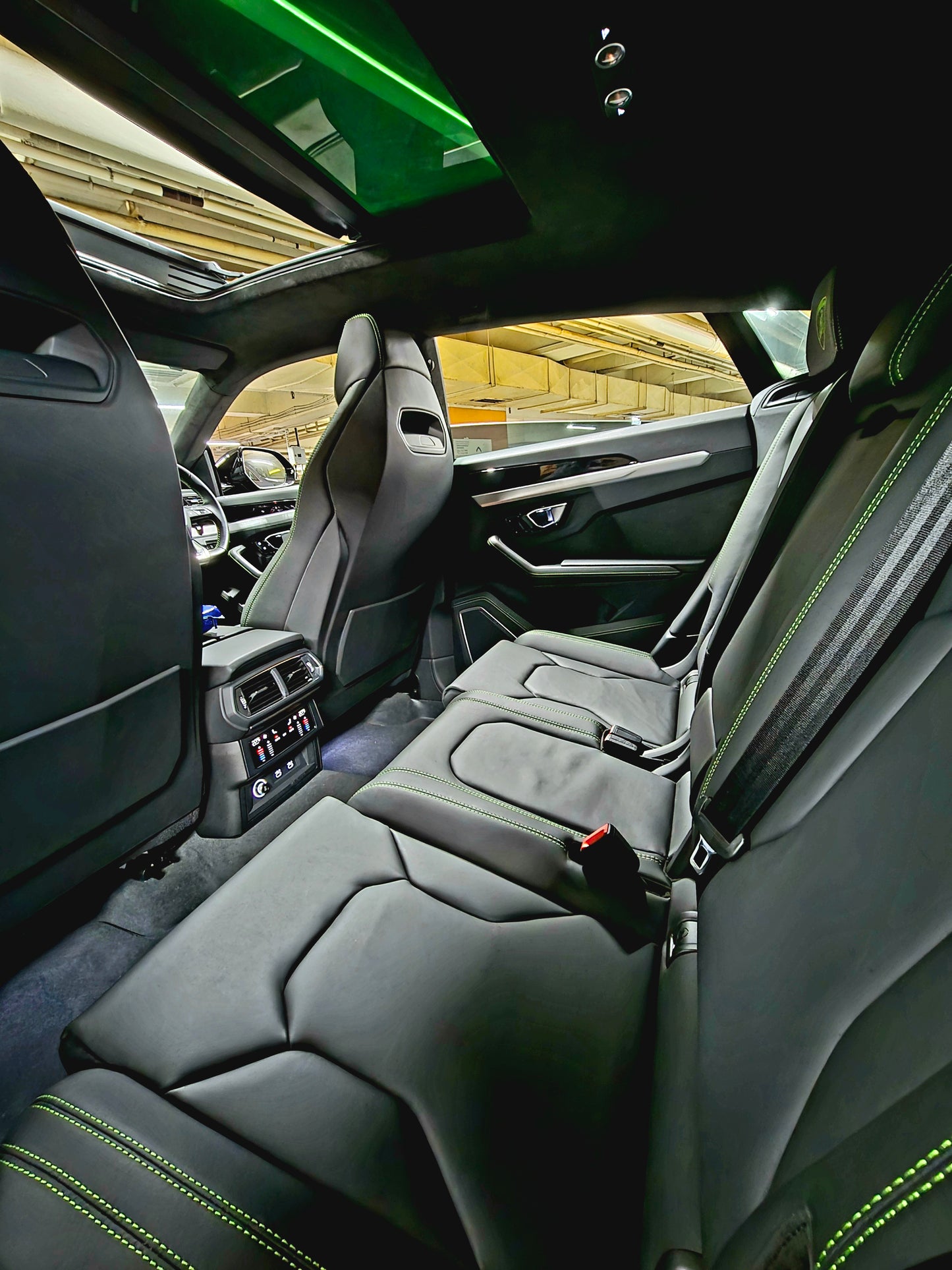 2022 LAMBORGHINI URUS 4.0 AT